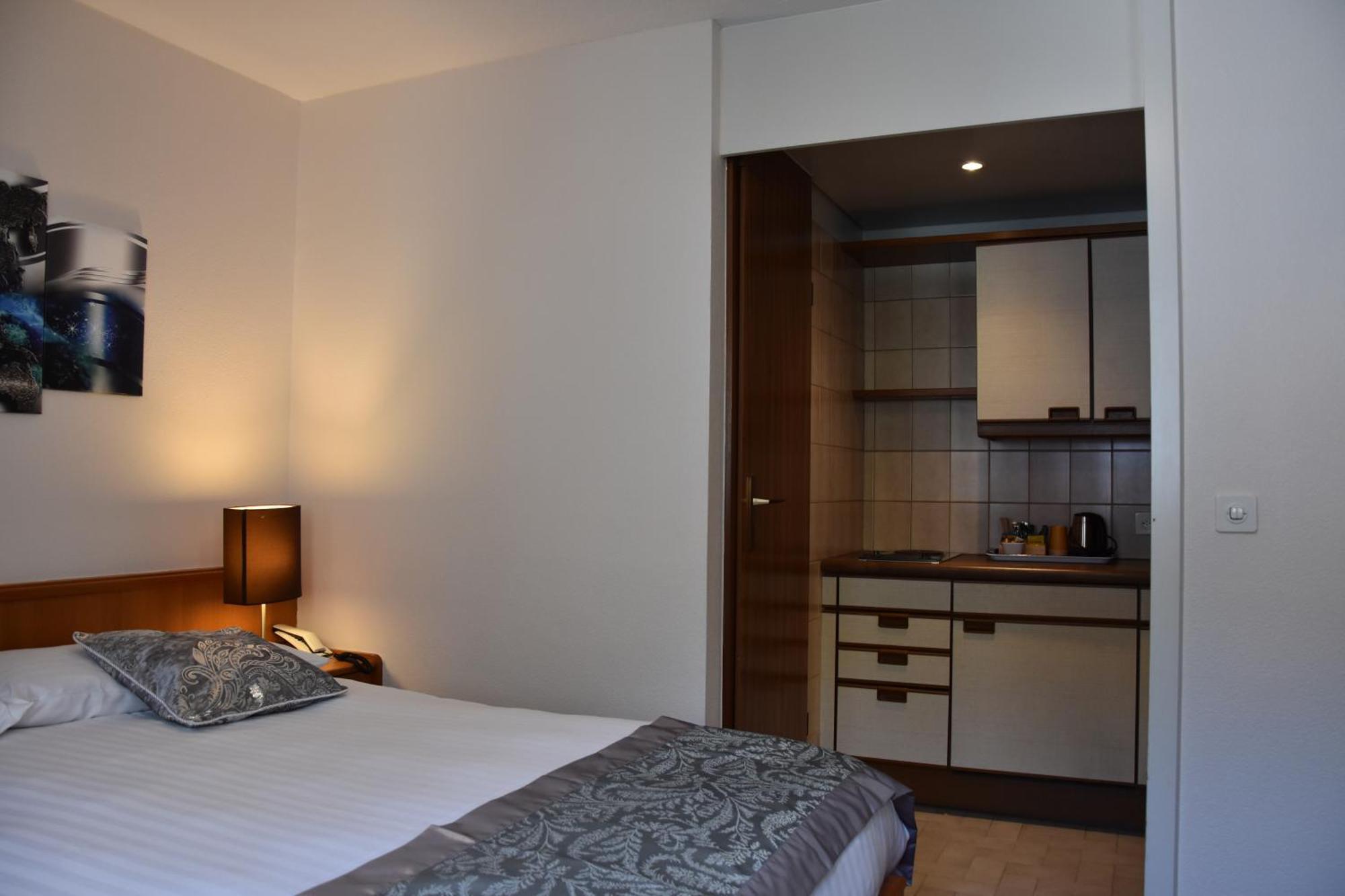 Hotel Des Trois Rois Le Locle Ngoại thất bức ảnh