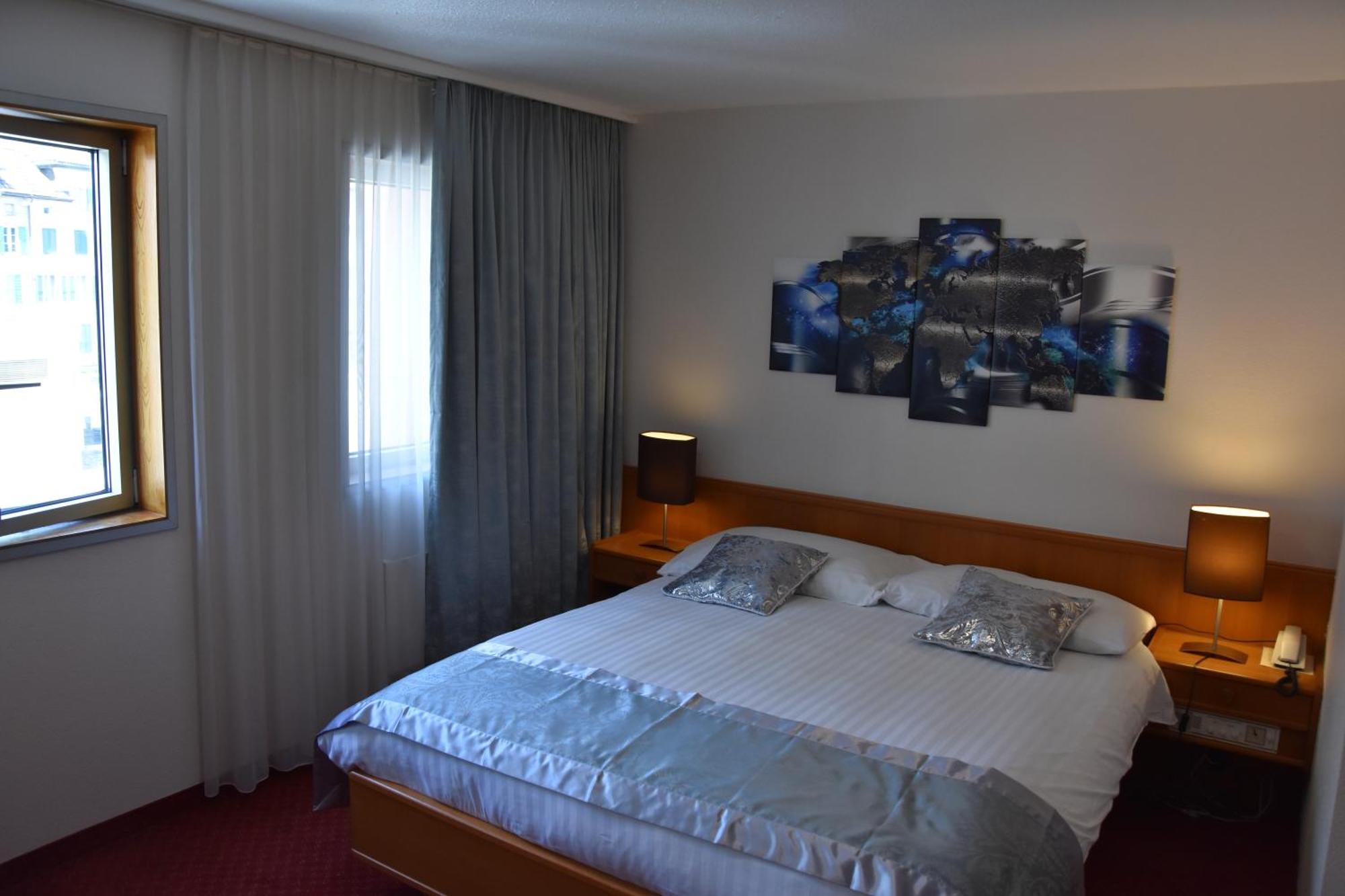 Hotel Des Trois Rois Le Locle Ngoại thất bức ảnh