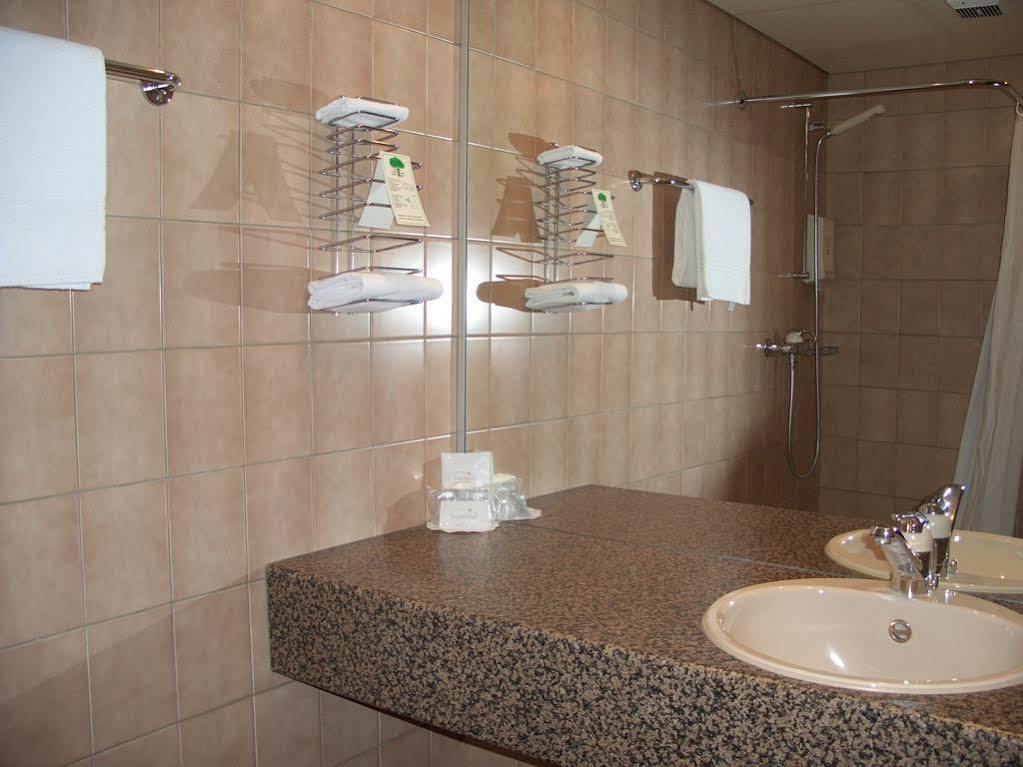 Hotel Des Trois Rois Le Locle Ngoại thất bức ảnh